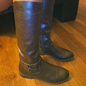 Adorable chocolate brown buckled boots